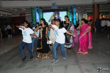 Oka Laila Kosam Movie Team at Vijayawada PVP Mall
